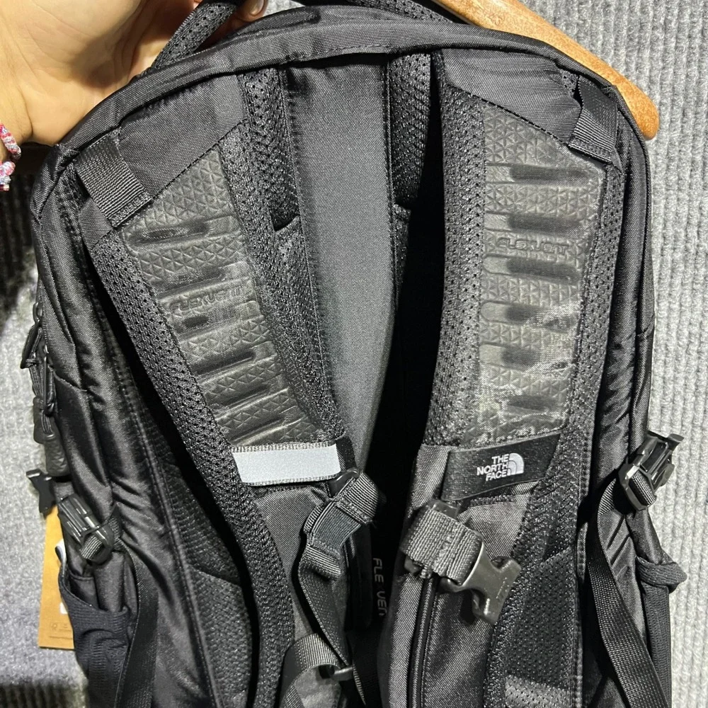 The North Face Borealis Backpack Unisex One Size Black NF0A52W24H0-OS New